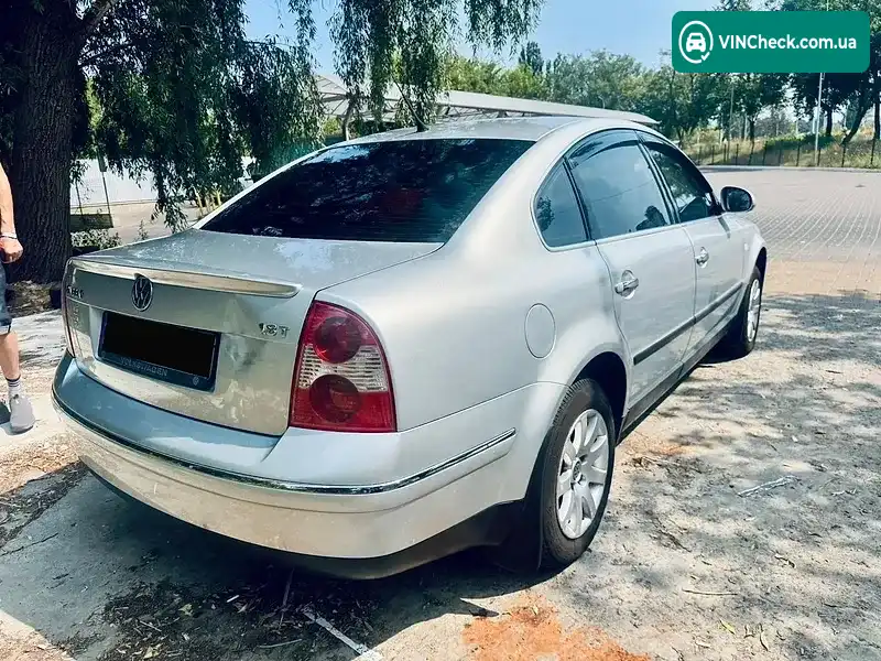 Volkswagen Passat 2002, фото з оголошення 2 з 20, VIN WVWZZZ3BZ2E323689