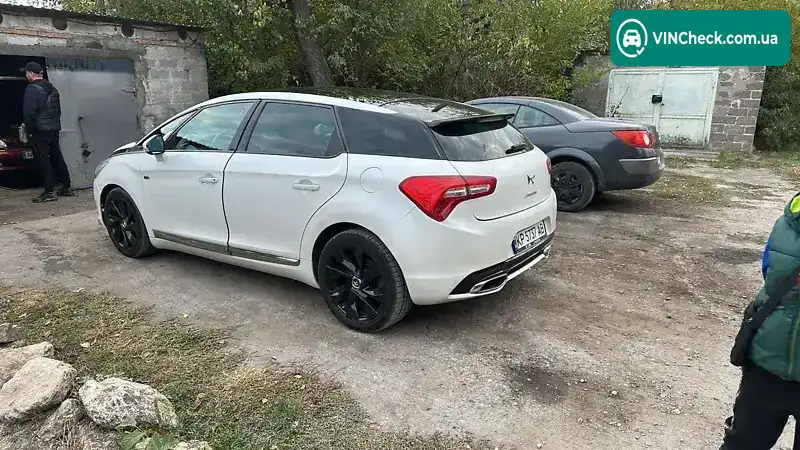 Citroen DS5 2013, фото з оголошення 2 з 8, VIN VF7KFRHC8DS502153