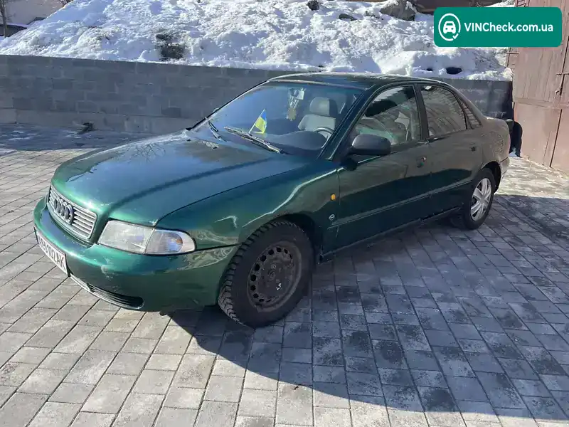 Audi A4 1997, фото з оголошення 2 з 10, VIN WAUZZZ8DZVA126162