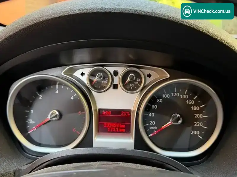 Ford Kuga 2011, фото з оголошення 2 з 18, VIN WF0RXXGCDRBY32805