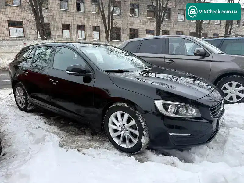 Volvo V60 2017, фото з оголошення 1 з 5, VIN YV1FW78C0H1362135