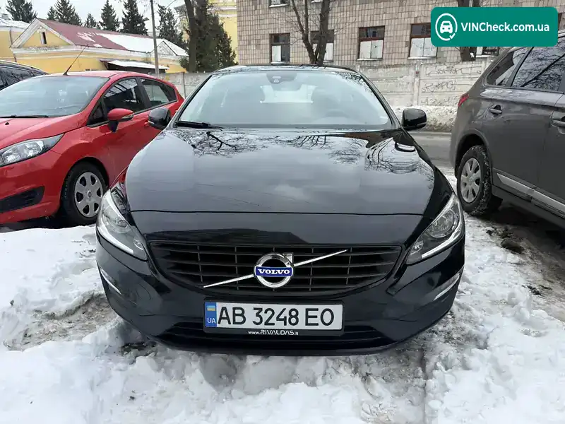 Volvo V60 2017, фото з оголошення 2 з 5, VIN YV1FW78C0H1362135