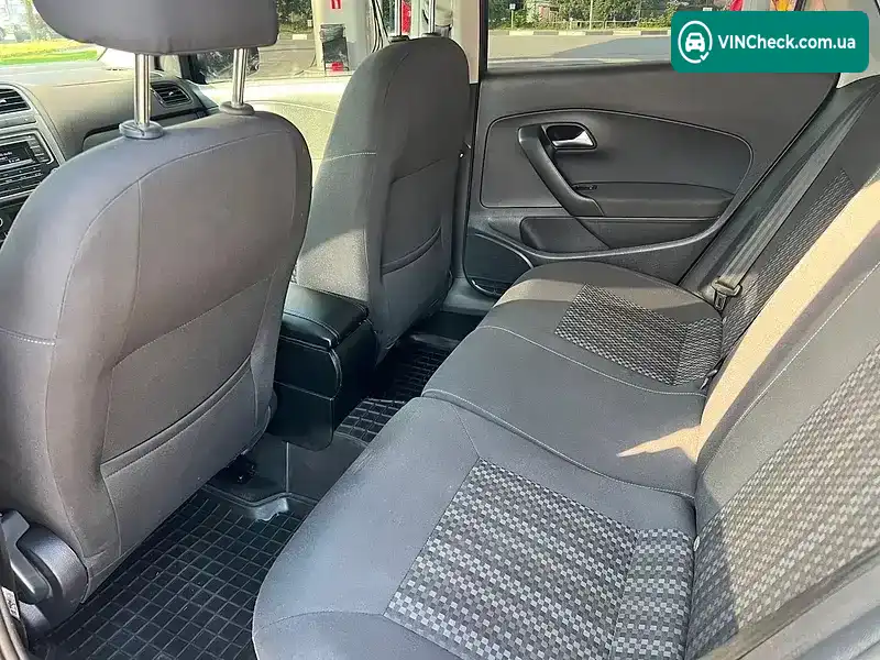 Volkswagen Polo 2019, фото з оголошення 2 з 20, VIN XW8ZZZ61ZKG064603