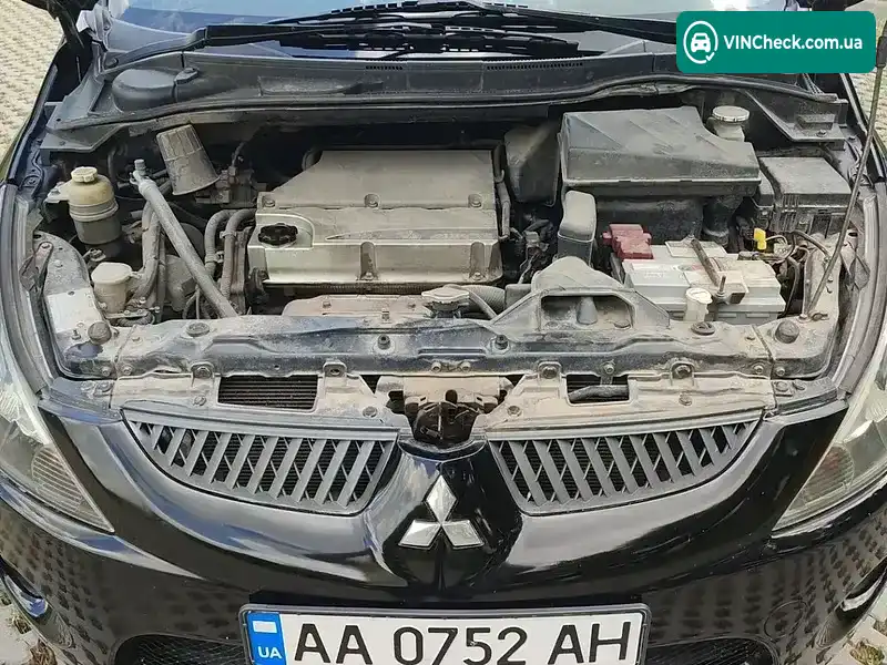 Mitsubishi Grandis 2004, фото з оголошення 1 з 11, VIN JMBLNNA4W4Z004996