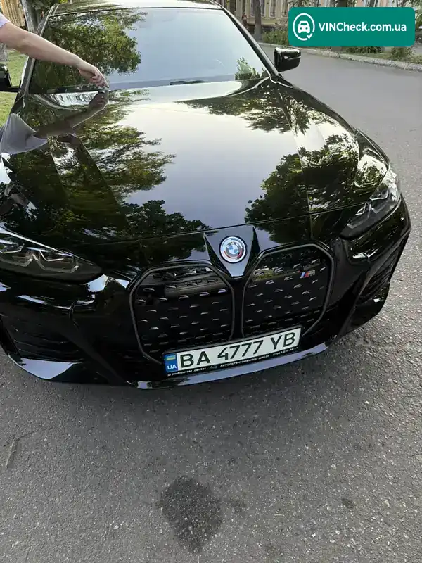 BMW i4 2023, фото з оголошення, VIN WBY73AW06PFR17257