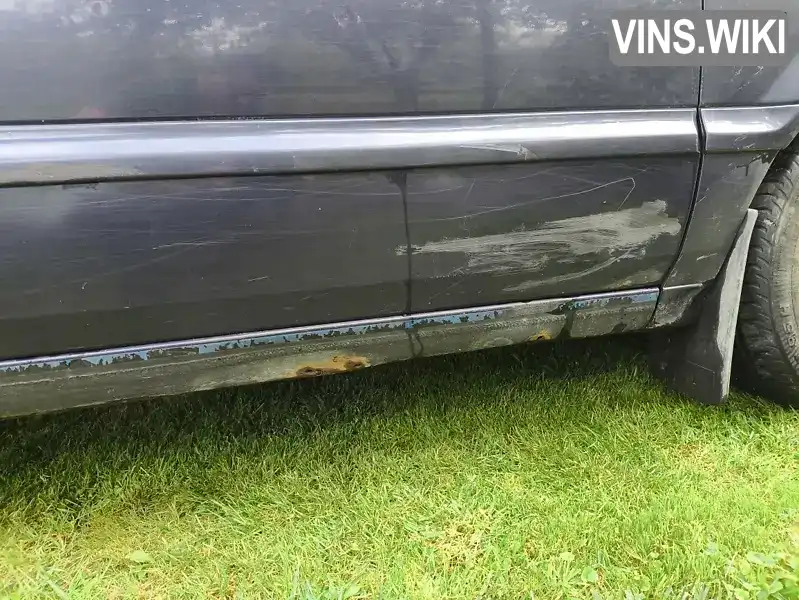 Volkswagen Passat 1995, фото з оголошення 2 з 10, VIN WVWZZZ3AZSE028151