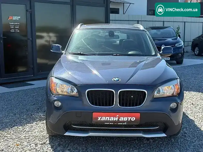 BMW X1 2011, фото з оголошення 2 з 17, VIN WBAVL1C55CVR75995