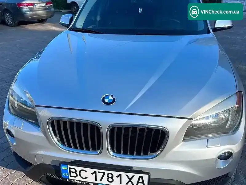 BMW X1 2013, фото з оголошення 1 з 10, VIN WBAVL1C56EVR92758