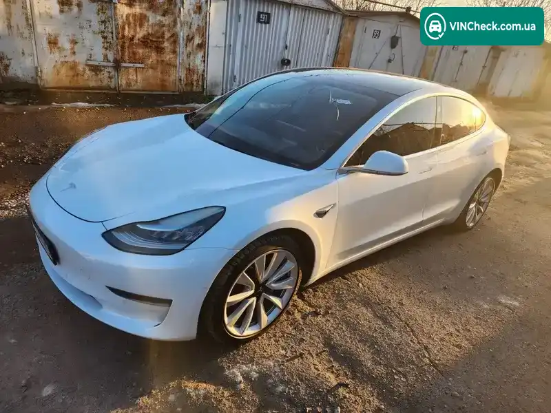 Tesla Model 3 2019, фото з оголошення 1 з 21, VIN 5YJ3E1EA3KF337854