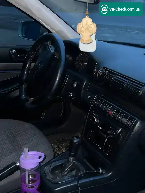 Audi A4 1997, фото з оголошення 1 з 12, VIN WAUZZZ8DZVA176370