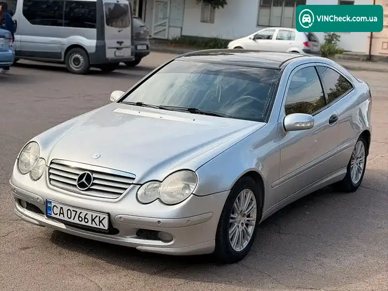Mercedes-Benz C-Class 2001, фото з оголошення 2 з 12, VIN WDB2037471A128412