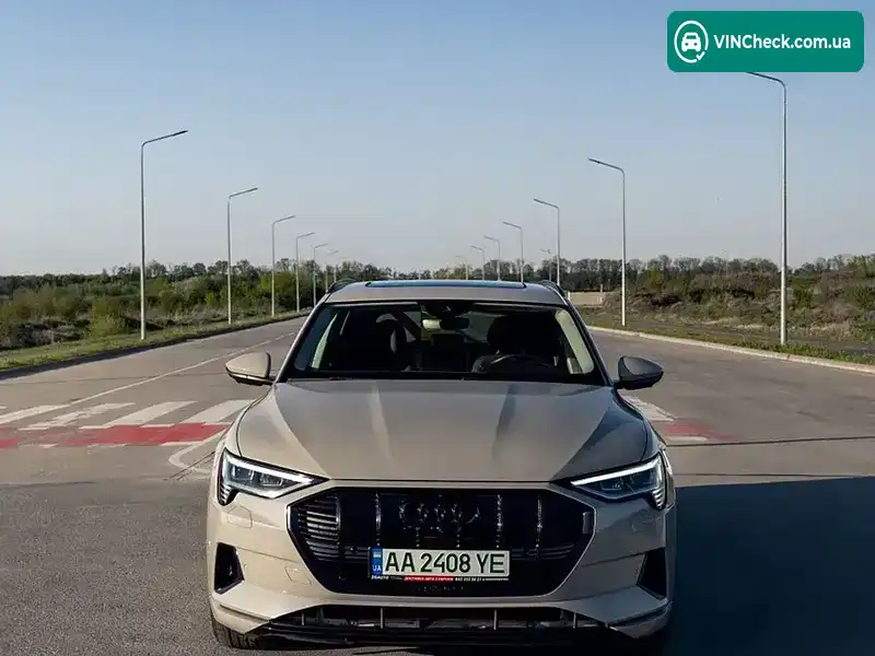 Audi e-tron 2021, фото з оголошення 1 з 19, VIN WA1AAAGEXMB037098