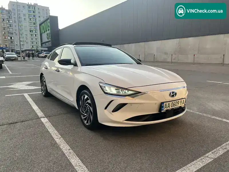 Hyundai Lafesta Ev 2020, фото з оголошення 1 з 21, VIN LBES6AXD5LW000824