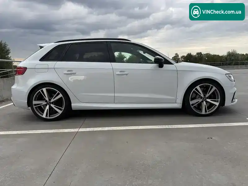 Audi RS3 2016, фото з оголошення 1 з 21, VIN WUAZZZ8V2GA907003