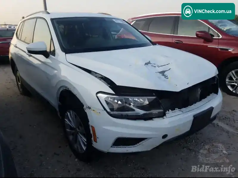 Volkswagen Tiguan 2018, фото з оголошення 1 з 10, VIN 3VV1B7AX3JM074581