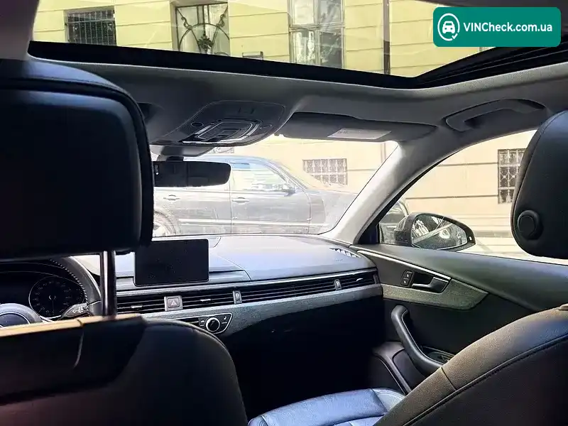 Audi A4 2017, фото з оголошення 2 з 18, VIN WAUKMAF40JA078073