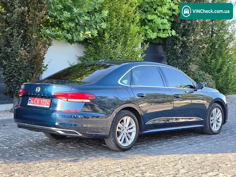 Volkswagen Passat 2020, фото з оголошення 2 з 20, VIN 1VWSA7A3XLC009859