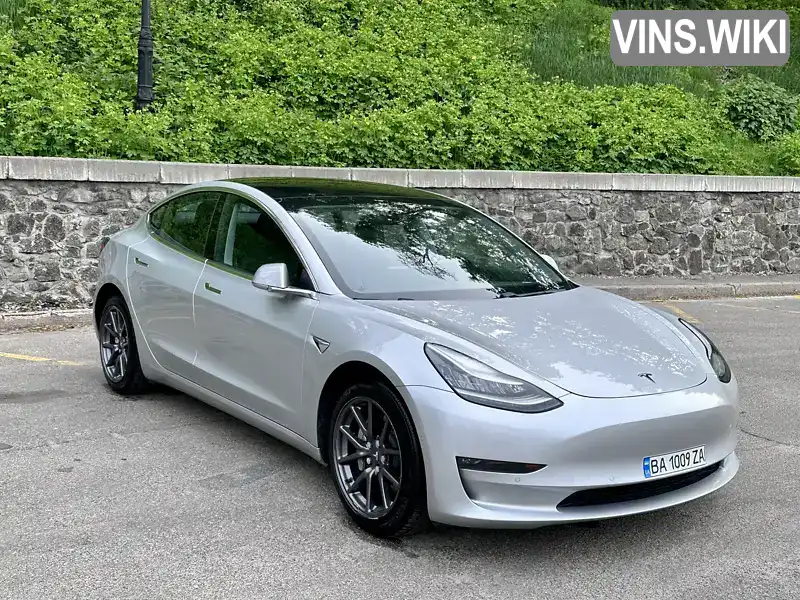 Tesla Model 3 2018, фото з оголошення 1 з 21, VIN 5YJ3E1EB1JF112839