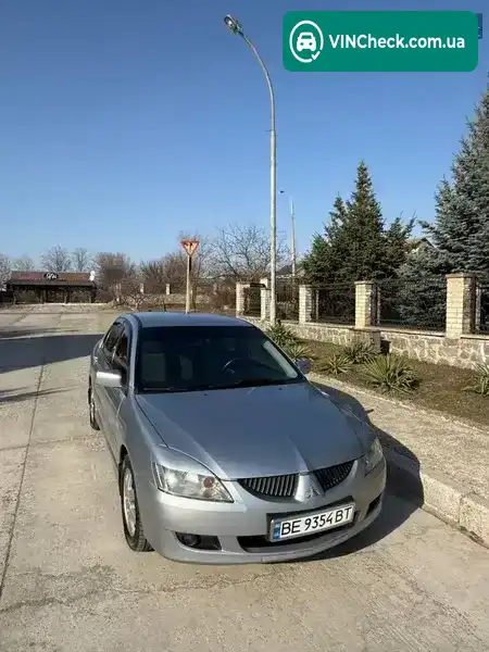 Mitsubishi Lancer 2004, фото з оголошення 2 з 16, VIN JMBSNCS3A4U007592