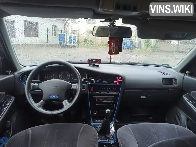 Nissan Maxima 1993, фото з оголошення 2 з 10, VIN JN100HJ30U0202694