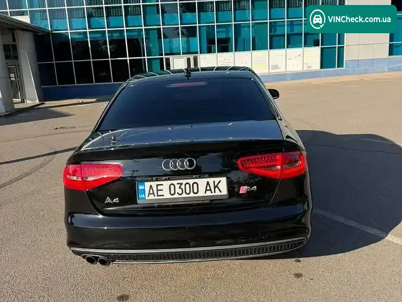 Audi A4 2013, фото з оголошення 2 з 11, VIN WAUAFAFL5EN015224