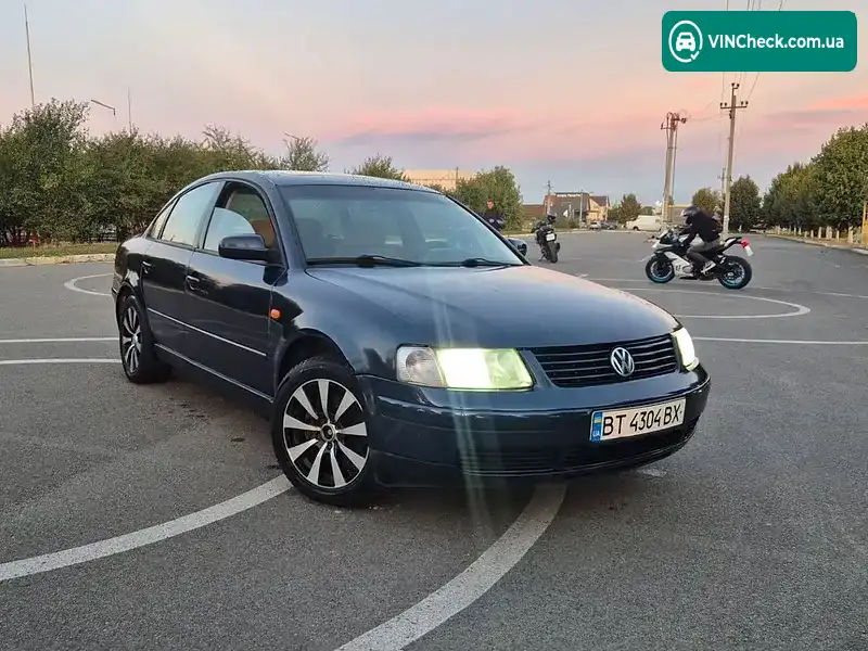 Volkswagen Passat 1996, фото з оголошення 1 з 12, VIN WVWZZZ3BZVE003997