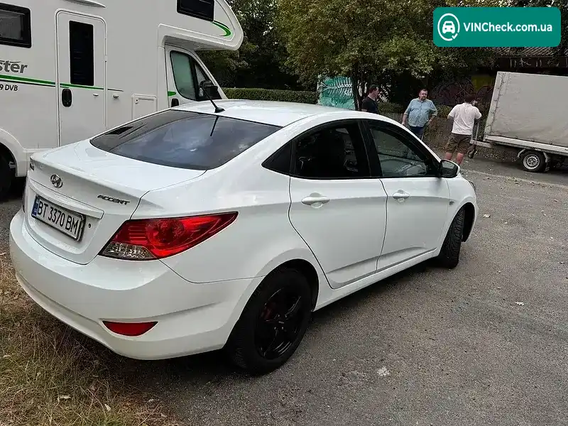 Hyundai Accent 2012, фото з оголошення 2 з 10, VIN Z94CU41CACR183622
