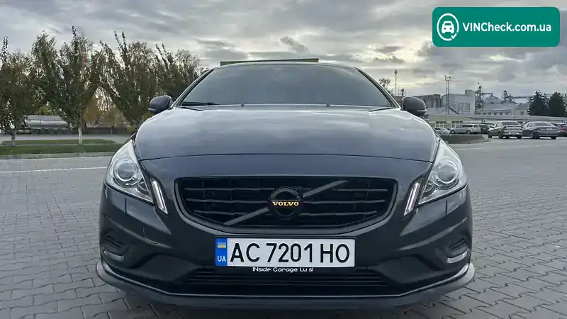 Volvo V60 2011, фото з оголошення 2 з 21, VIN YV1FW8850C1055349