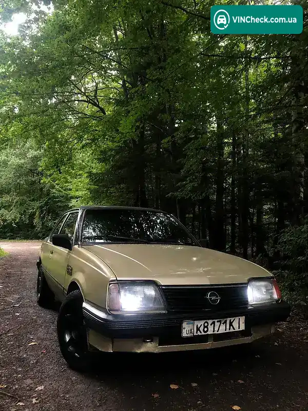 Opel Ascona 1982, фото з оголошення 1 з 10, VIN V0L00008865124989