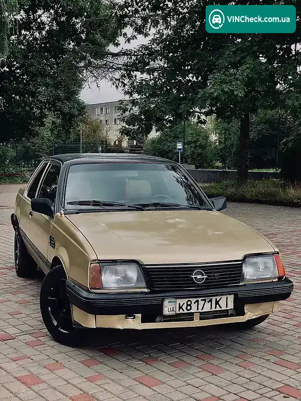 Opel Ascona 1982, фото з оголошення 2 з 10, VIN V0L00008865124989