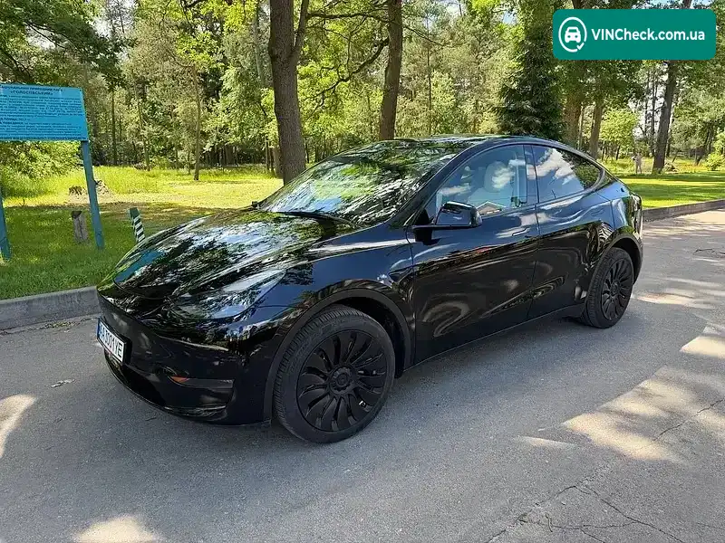 Tesla Model Y 2024, фото з оголошення 2 з 20, VIN 7SAYGDEE8RA228241