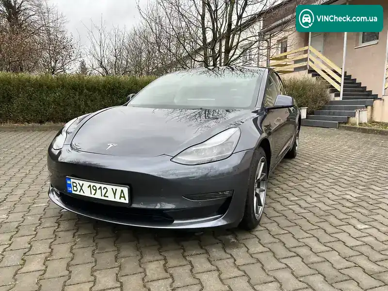 Tesla Model 3 2021, фото з оголошення 1 з 14, VIN 5YJ3E1EB3NF120088