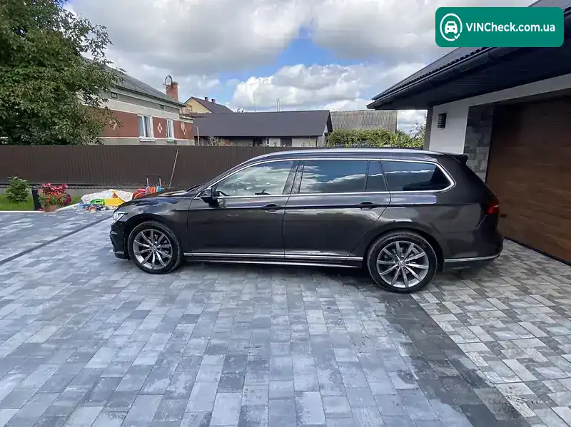 Volkswagen Passat 2017, фото з оголошення 2 з 20, VIN WVWZZZ3CZHE099727