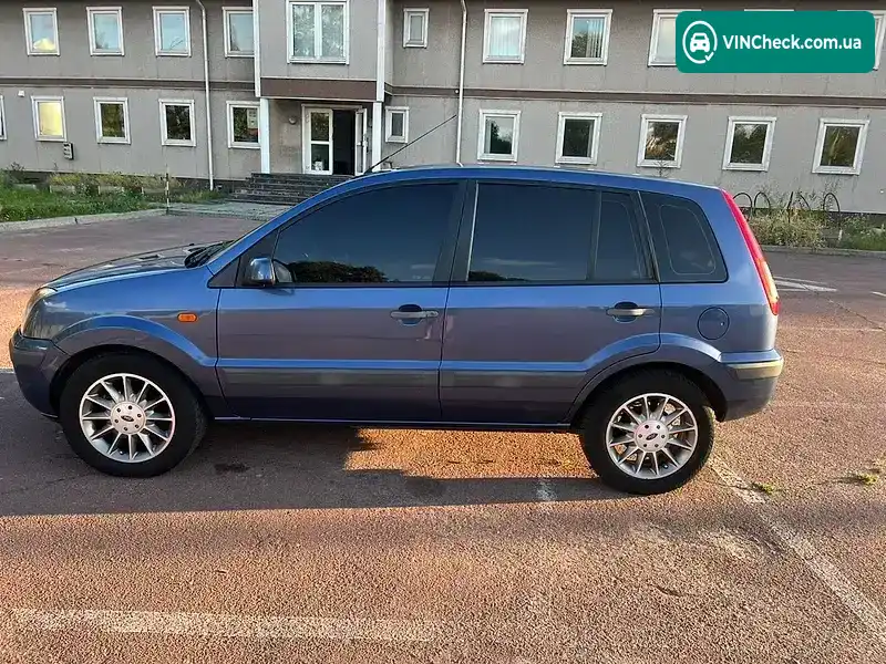 Ford Fusion 2006, фото з оголошення 2 з 10, VIN WF0UXXGAJU6J10037