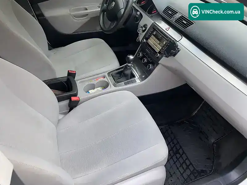 Volkswagen Passat 2010, фото з оголошення 1 з 7, VIN WVWZZZ3CZAE094850