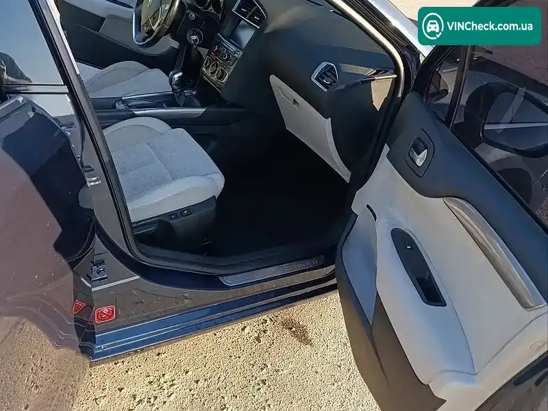 Citroen C4 2010, фото з оголошення 2 з 19, VIN VF7NC5FS0AY567630