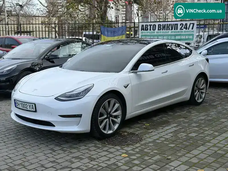 Tesla Model 3 2019, фото з оголошення 1 з 12, VIN 5YJ3E1EA3KF472476