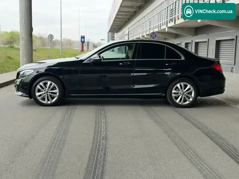 Mercedes-Benz C-Class 2018, фото з оголошення 2 з 21, VIN WDD2050781R471009