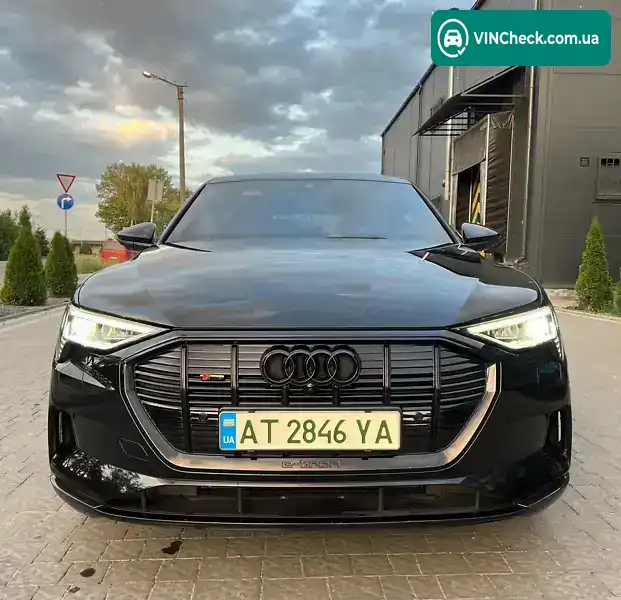 Audi e-tron 2019, фото з оголошення 1 з 20, VIN WAUZZZGE9LB005979