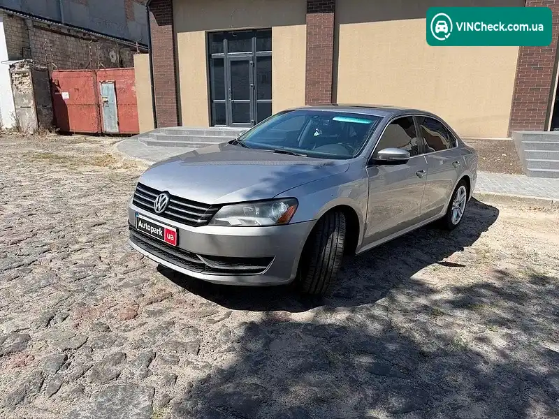 Volkswagen Passat 2014, фото з оголошення 1 з 20, VIN 1VWBS7A33EC067425