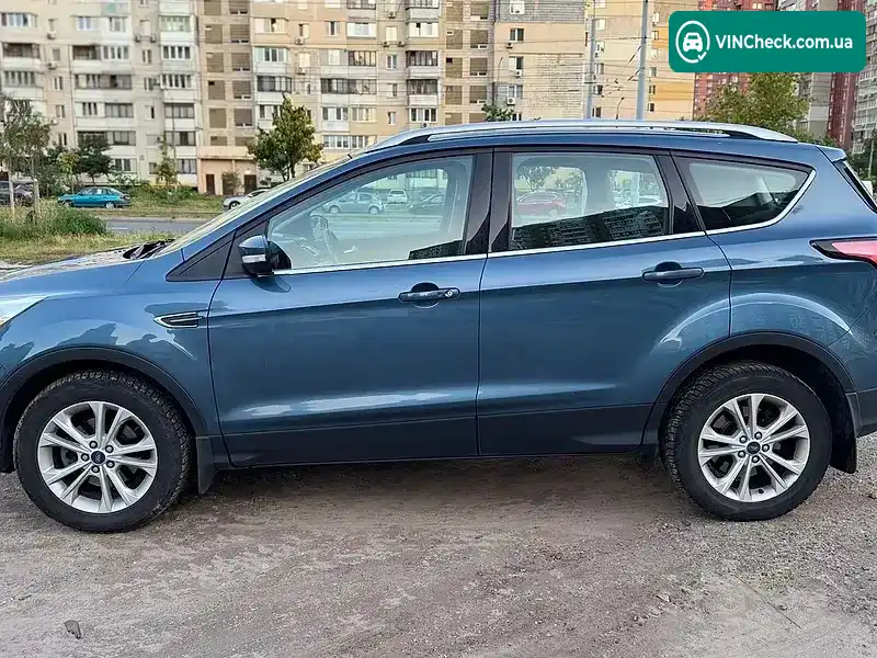 Ford Kuga 2019, фото з оголошення 2 з 13, VIN WF0AXXWPMAKU72547