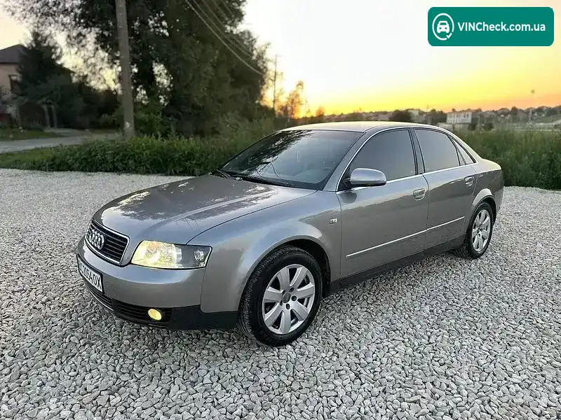 Audi A4 2002, фото з оголошення 2 з 20, VIN WAUZZZ8E73A138244