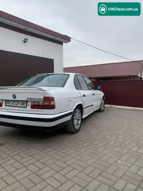BMW 5 Series 1993, фото з оголошення 1 з 18, VIN WBAHA01020BK47262