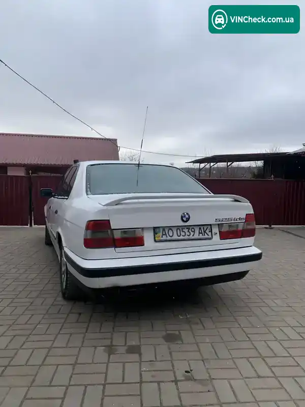 BMW 5 Series 1993, фото з оголошення 2 з 18, VIN WBAHA01020BK47262