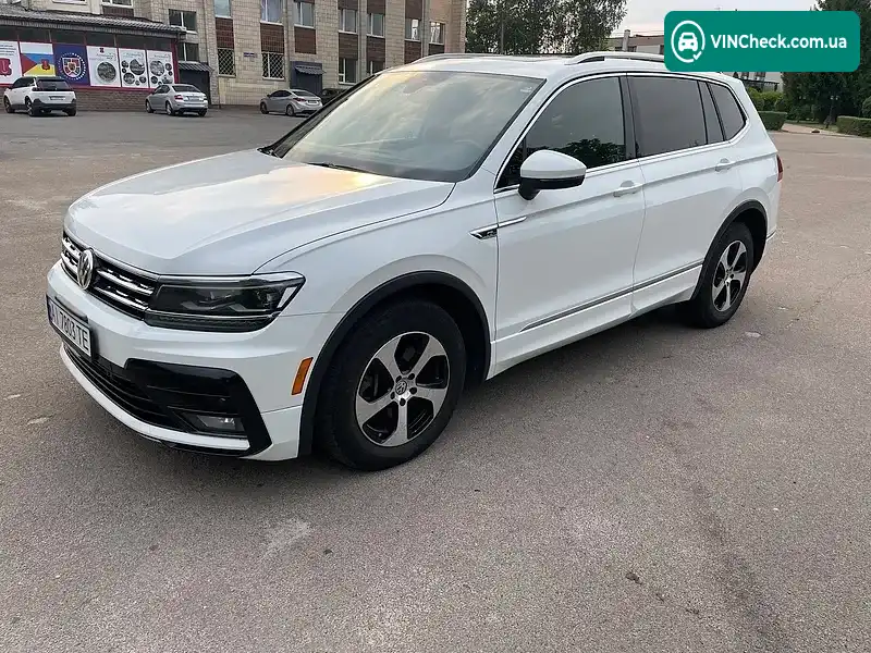 Volkswagen Tiguan 2018, фото з оголошення 2 з 20, VIN 3VV4B7AX6JM214300