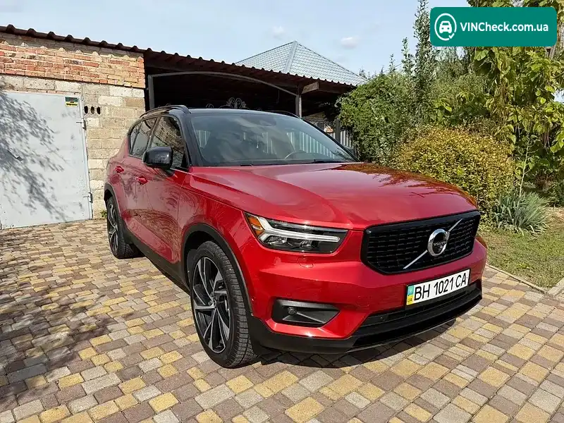 Volvo XC40 2019, фото з оголошення 2 з 20, VIN YV4162XZ6K2007364