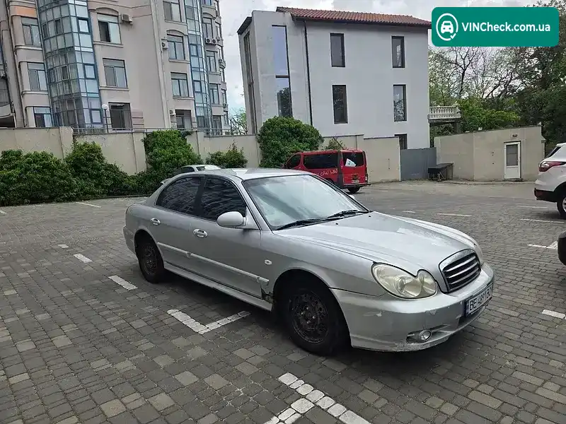 Hyundai Sonata 2003, фото з оголошення 2 з 7, VIN KMHEM41BP4A961091