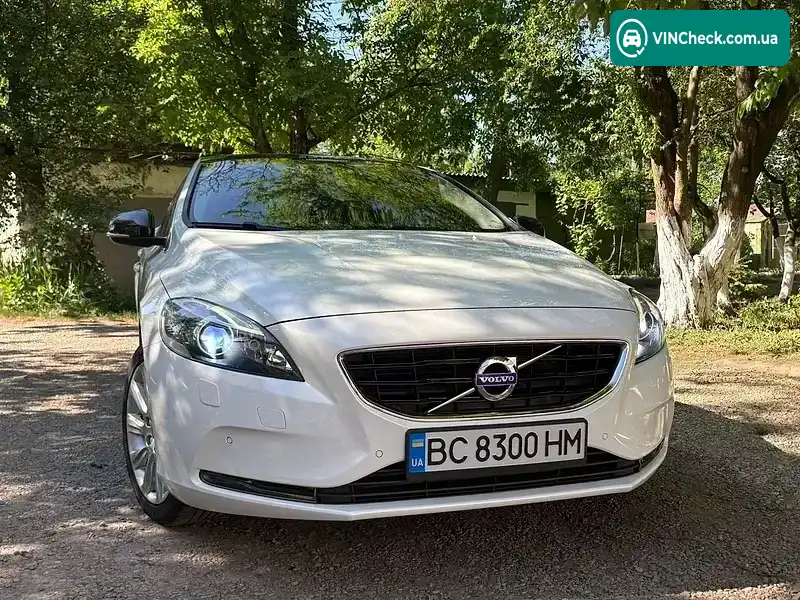 Volvo V40 2016, фото з оголошення 2 з 21, VIN YV1MV79K0G2333772