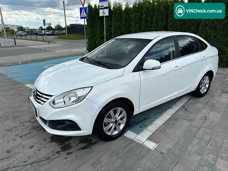 JAC J4 2018, фото з оголошення 2 з 20, VIN LJ12FKR27J4760455