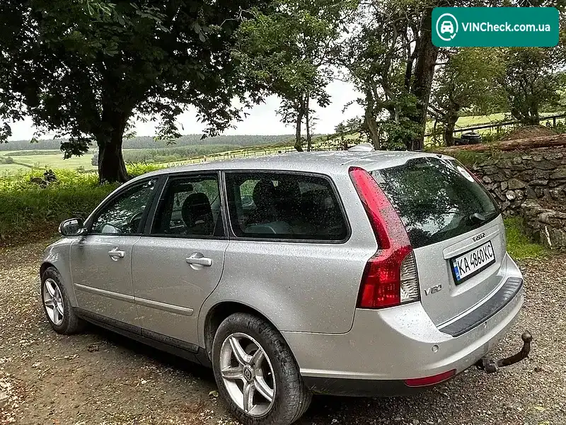 Volvo V50 2007, фото з оголошення 2 з 8, VIN YV1MW755182402472